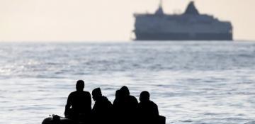 UK deports Iranian migrant to France for the second time