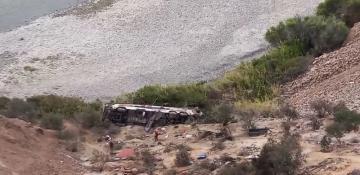 At least 37 killed in bus crash in Peru - PHOTO