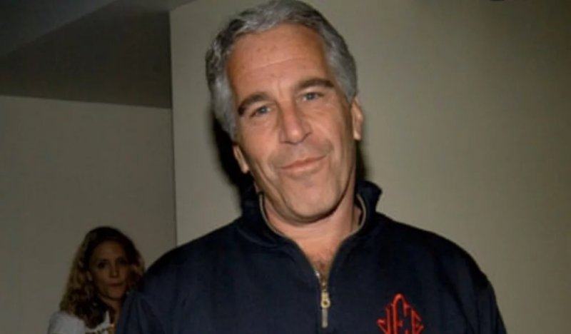 US House votes on bill to compel release of Epstein documents