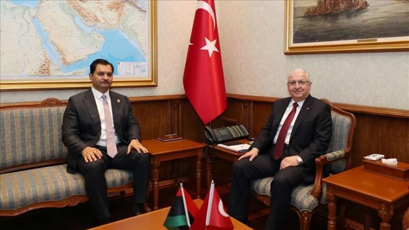 Türkiye's defense minister meets with Libya's National Army deputy commander