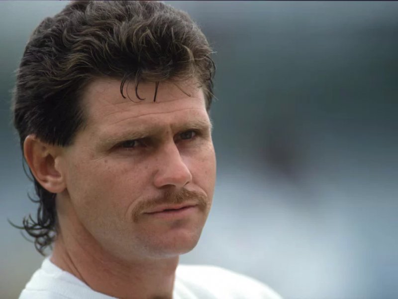 Robin Smith: England batting great dies aged 62 