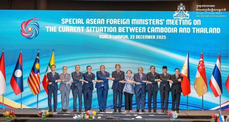 Cambodia: Thailand launched airstrikes after ASEAN talks 