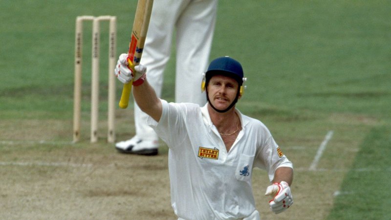 Former England cricketer Robin Smith dies at 62