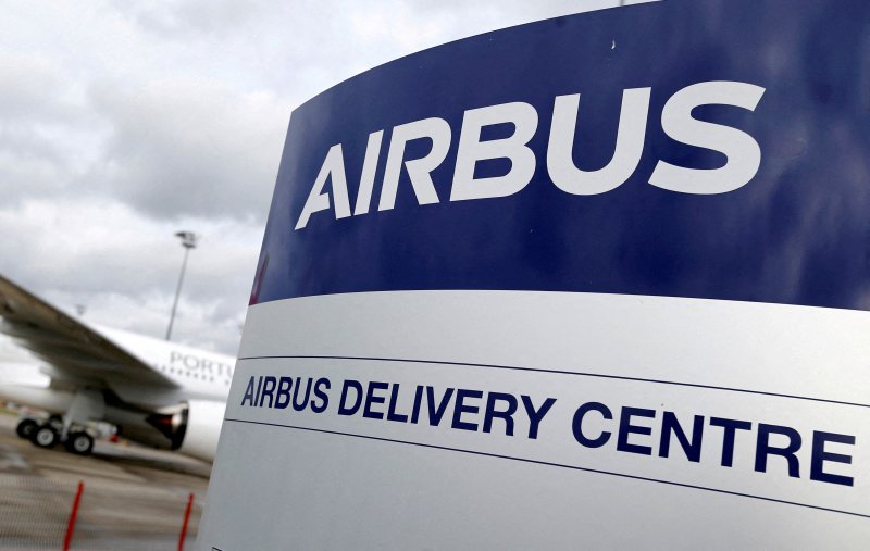 Airbus cuts delivery target over A320 fuselage issue