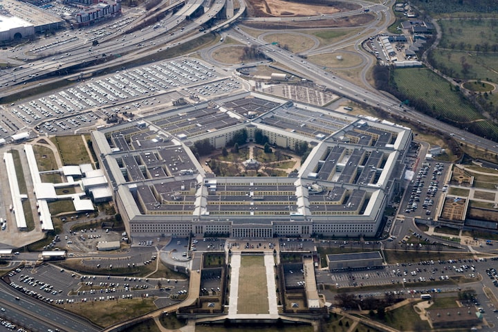 New York Times sues Pentagon over press policy 
