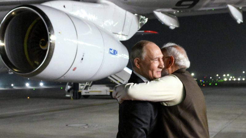 Putin in New Delhi: Key defense, trade deals expected 