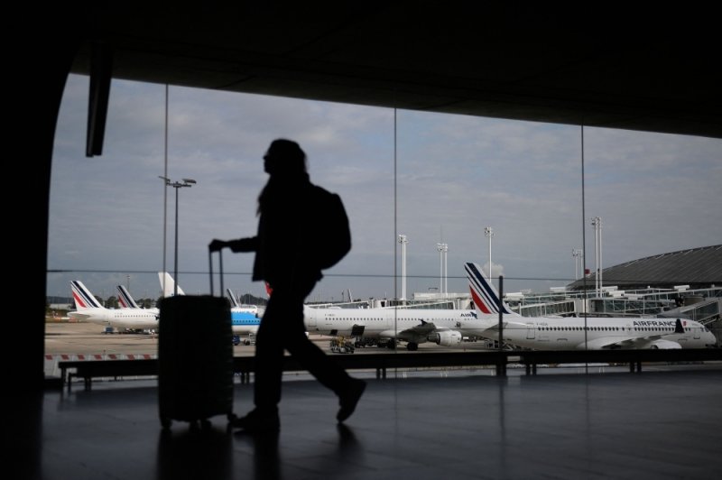 France confirms 2 MERS cases in travelers from Middle East 