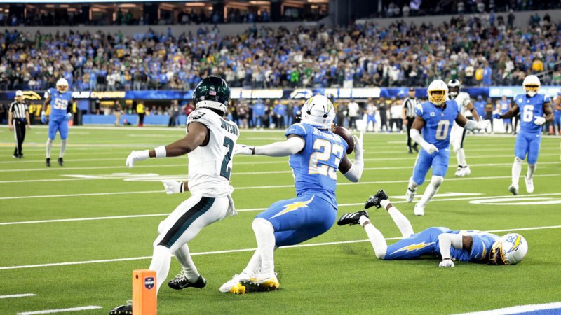 Chargers outlast Eagles in OT defensive battle