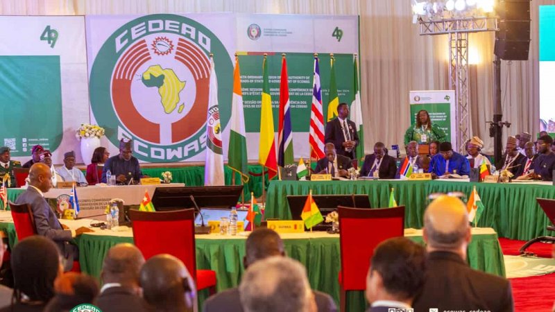 ECOWAS praises Nigeria for thwarting Benin coup attempt
