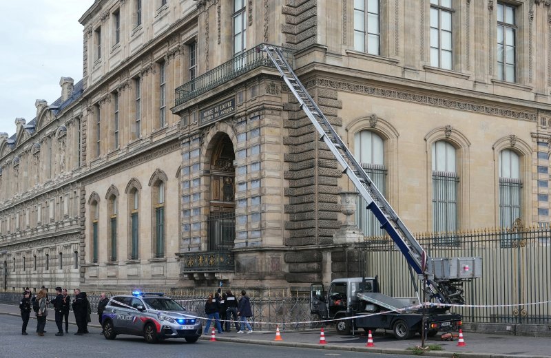 Louvre heist exposed: Thieves escaped in 30 seconds