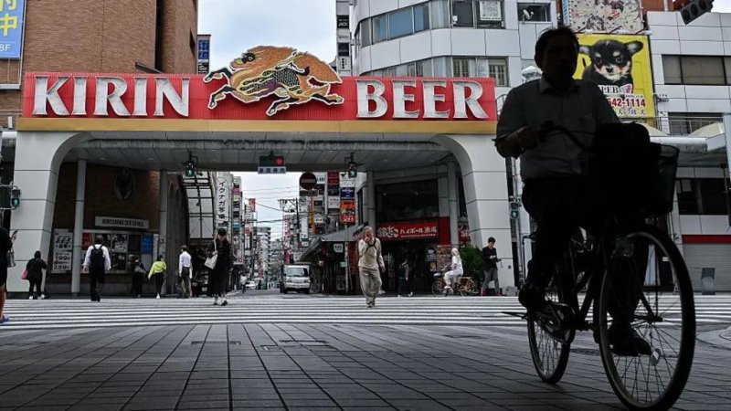 Japan suspends hundreds of drivers’ licences for drunk cycling