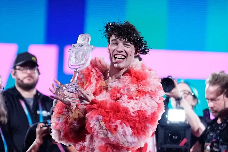 Swiss star Nemo to return Eurovision trophy 