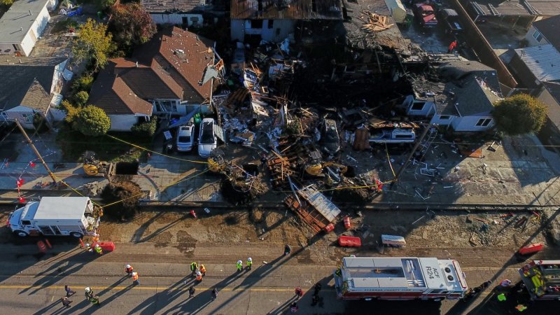 Six injured after gas explosion in San Francisco Bay Area -  VIDEO 