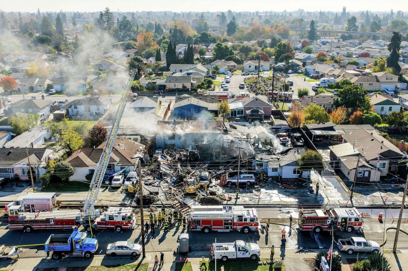 Six injured after gas line blast near Hayward 