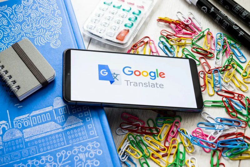 Google Translate adds real-time audio translations to headphones