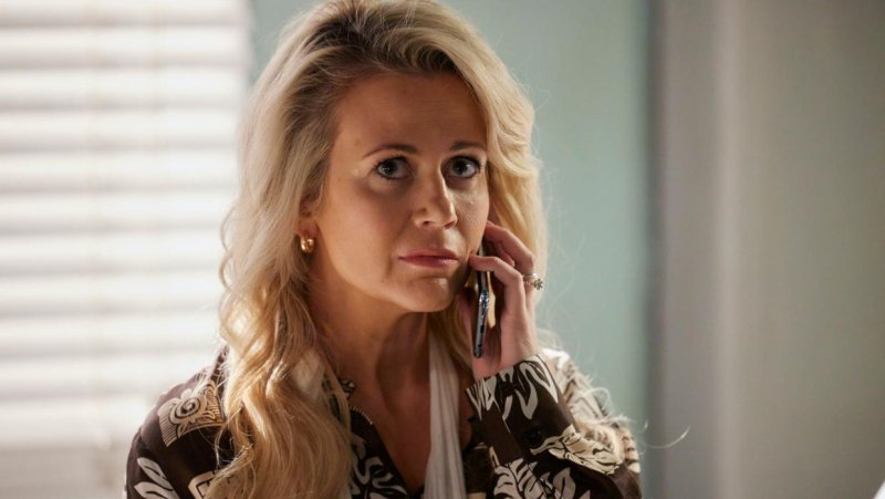 Australian TV actress Rachael Carpani dies at 45