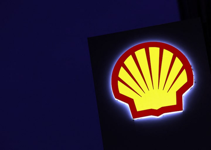 Shell M&A Chief quit after CEO blocked BP bid 