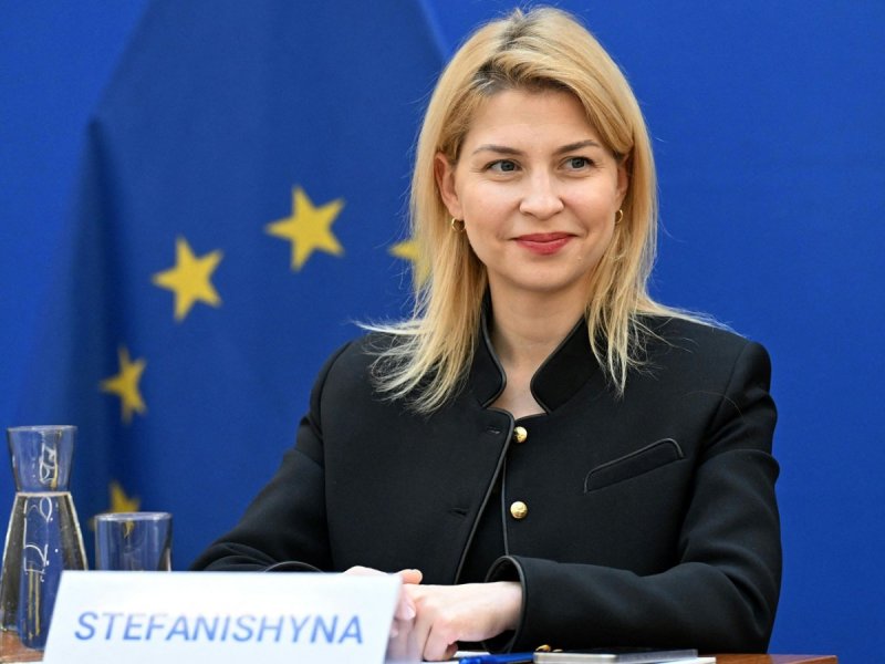 US Senate unveils bill to sanction Russian oil trade 