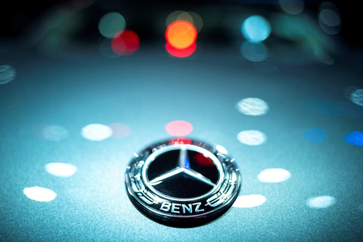 Mercedes accelerates €5b cost-cutting target to 2026