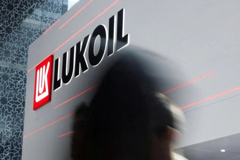 The Saudis may buy LUKOIL
