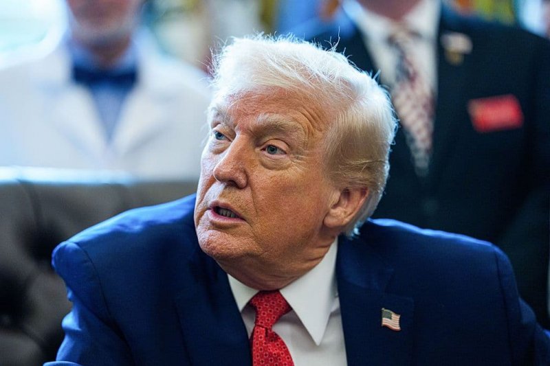 Trump urges Ukraine to act fast as peace talks intensify