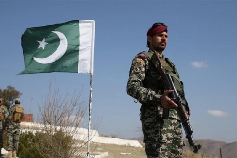 One soldier killed in suicide attack in northestern Pakistan