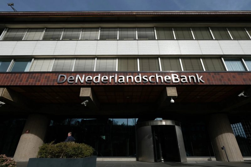 Dutch economy to grow 1.7 pct in 2025, says Dutch central bank 