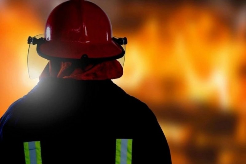 House fire in Baku leaves one dead