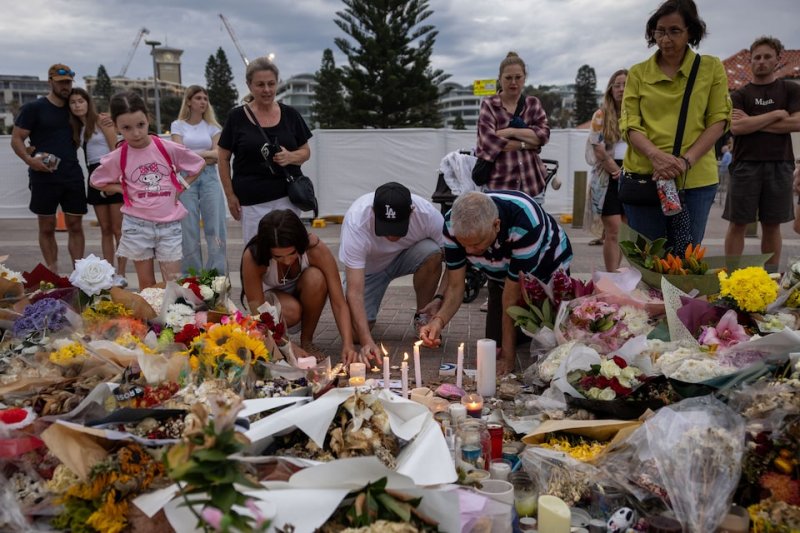 Failed bombs preceded deadly Bondi Beach shooting