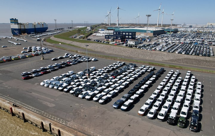 German car exports to U.S. drop nearly 14% in 2025