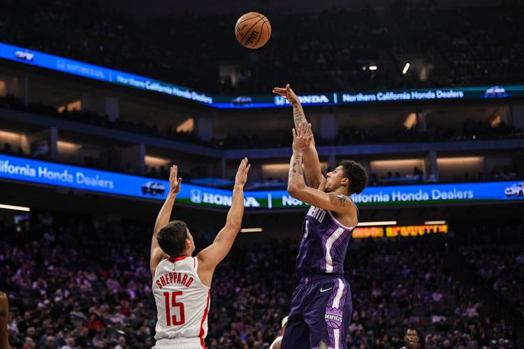 Schroder’s OT 3 lifts Kings past Rockets 125-124