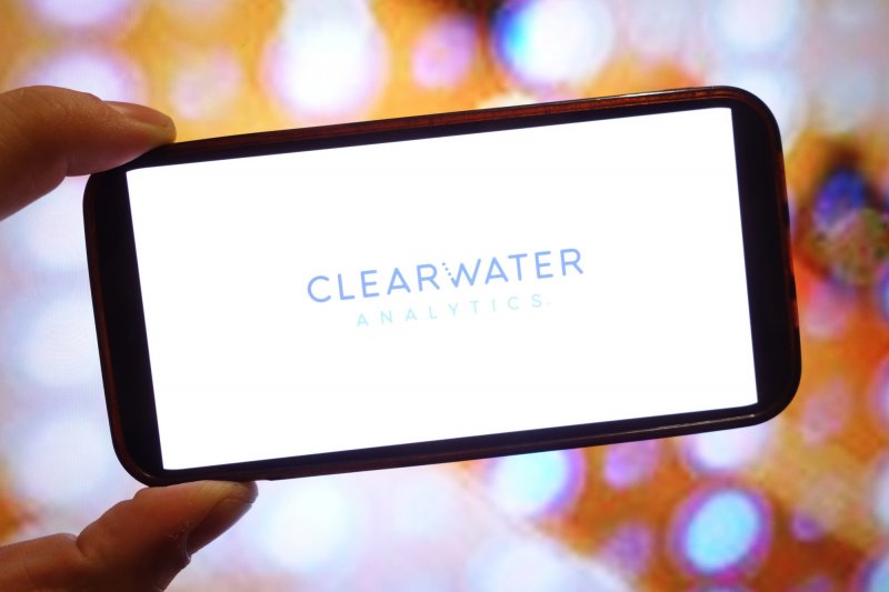 Permira, Warburg set to acquire Clearwater Analytics