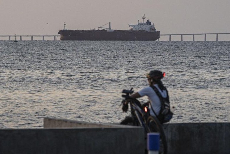 Venezuela passes law to imprison those backing U.S. 'piracy'