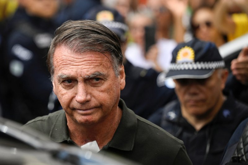 Brazil's Bolsonaro hospitalized before surgery 