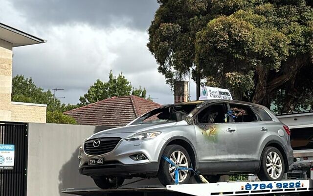 Arsonists target Jewish Chanukah car in Melbourne