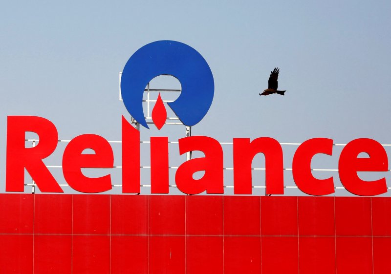 India's Reliance secures US one-month waiver for Rosneft oil