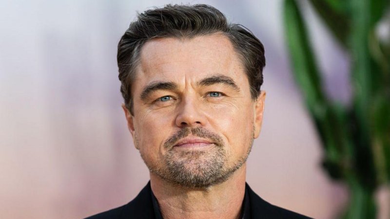 Brad Pitt mistook DiCaprio’s parents for movie extras