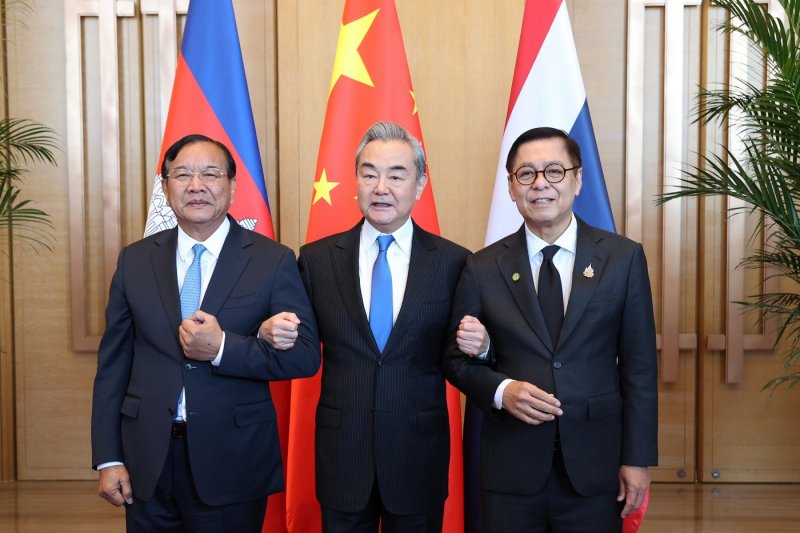 China-led talks yield three-point Cambodia-Thailand consensus