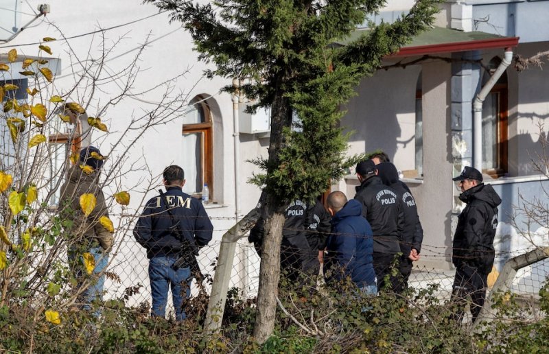 Türkiye arrests 110 suspected IS militants after deadly clash 