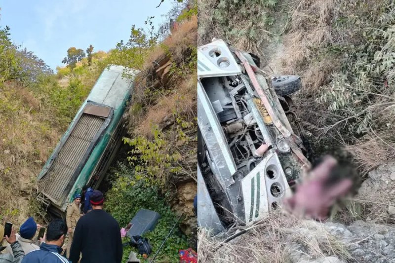 7 killed as bus plunges into gorge in India