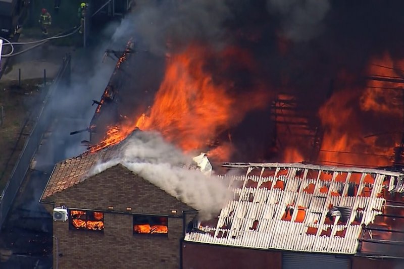 Massive fire destroys Sydney furniture factory -  VIDEO 