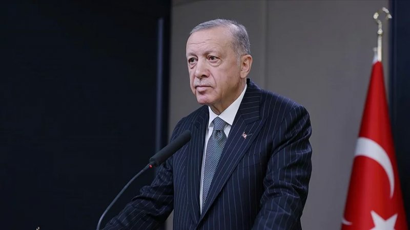 Erdogan calls for peace, dialogue at Turkmenistan forum