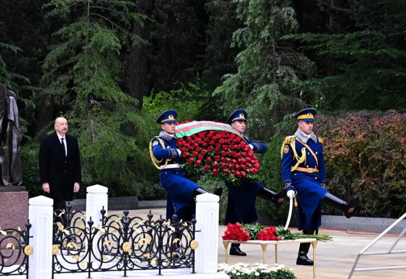 News about - Azerbaijani president and first lady pay tribute to National Leader Heydar Aliyev