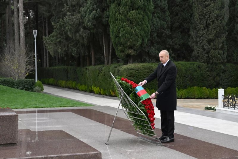 News about - Azerbaijani president and first lady pay tribute to National Leader Heydar Aliyev