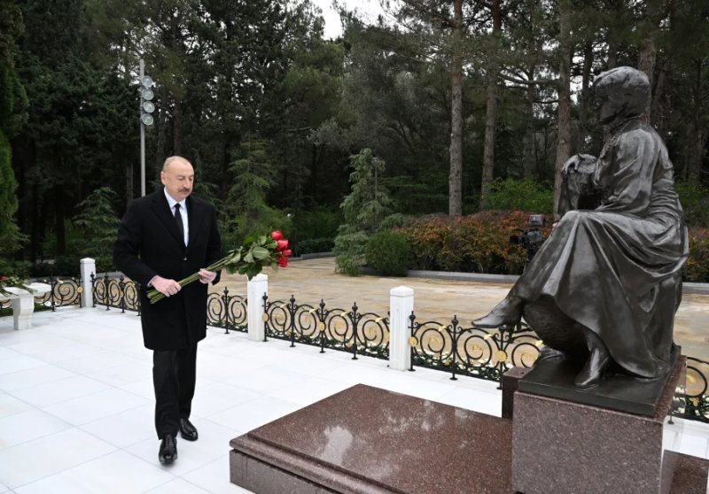 News about - Azerbaijani president and first lady pay tribute to National Leader Heydar Aliyev
