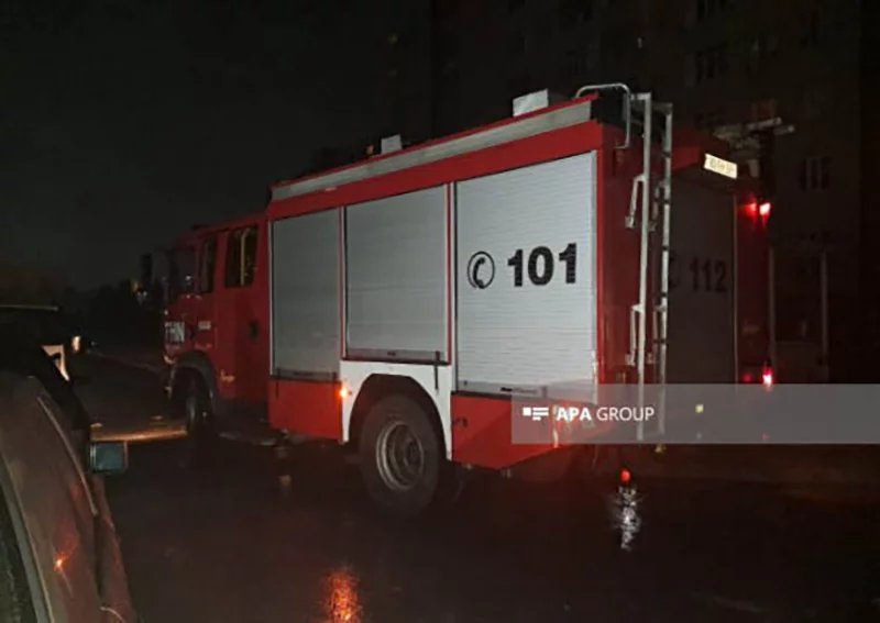  Four dead, four injured in Baku apartment fire -VIDEO 