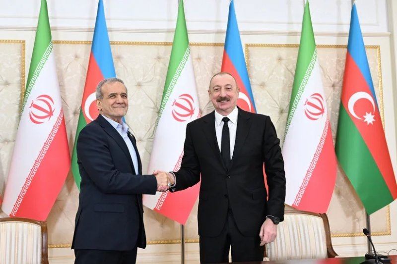 Iranian president calls Ilham Aliyev to congratulate him on birthday