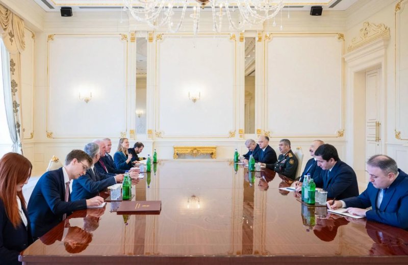 President Aliyev meets UK defence minister to discuss ties, peace agenda