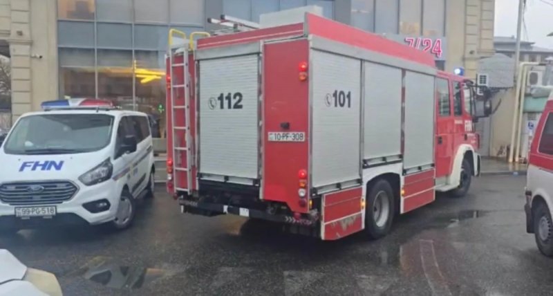 Explosion at Baku café injures three