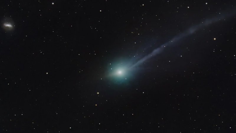 ‘Alien battleship’ makes closest approach to Earth